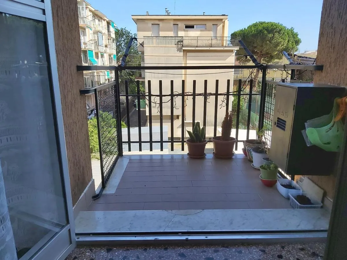 Appartement Appartamento Albisola Superiore Italië